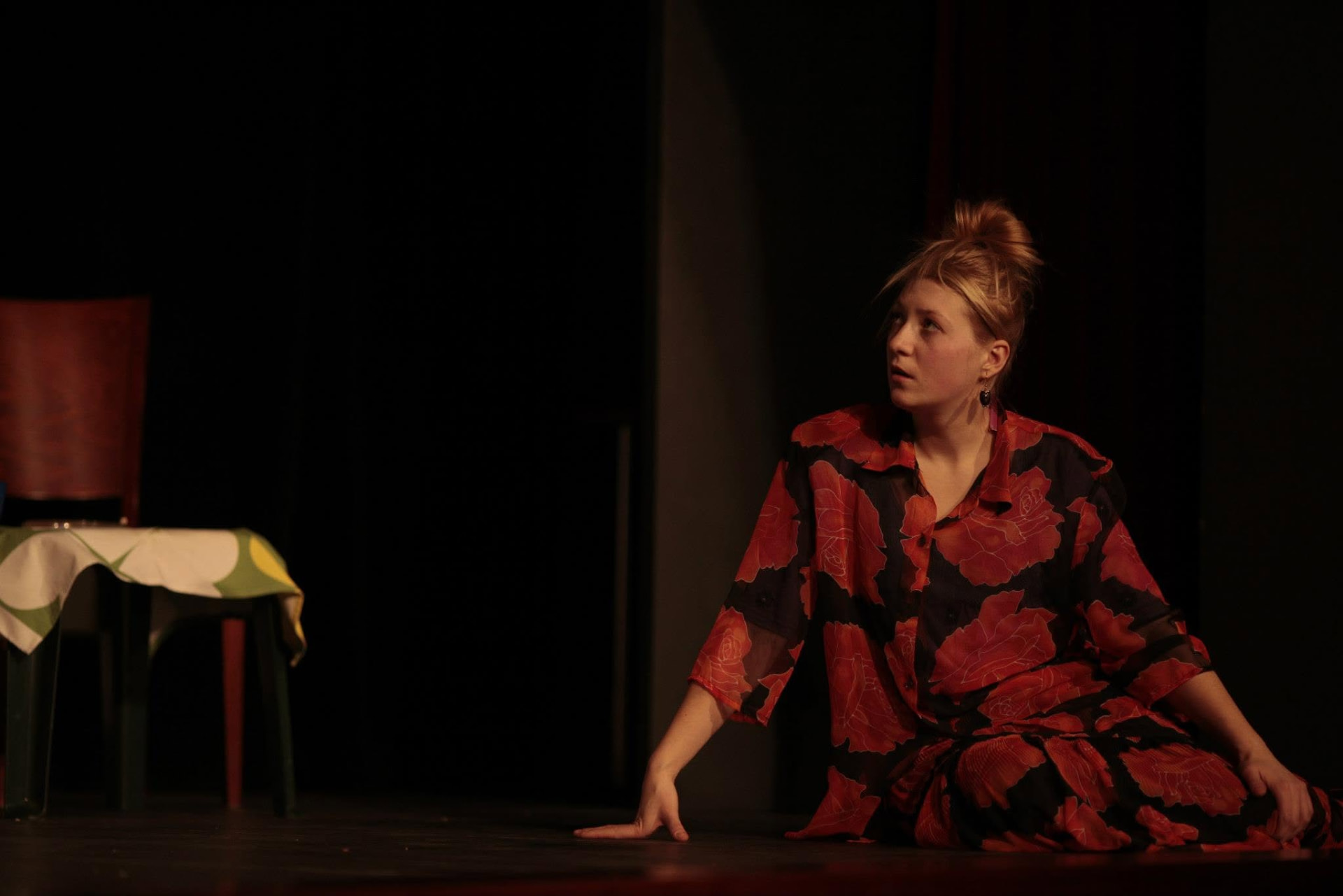 Authentic Peripetie theatre stage performance photograph